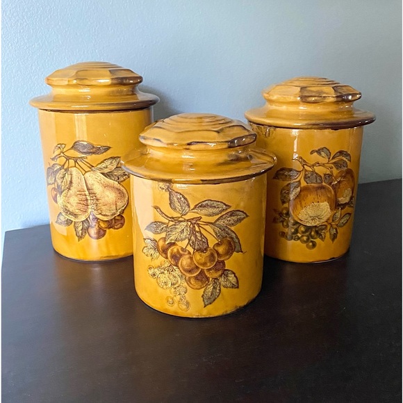 Vintage 60s Canister Set Holiday Designs USA - Picture 1 of 9